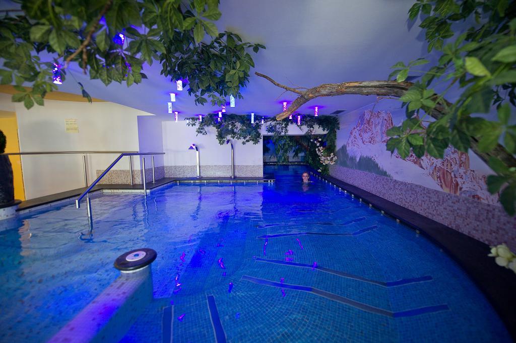 Family & Wellness Hotel Fontana Vigo di Fassa Εξωτερικό φωτογραφία