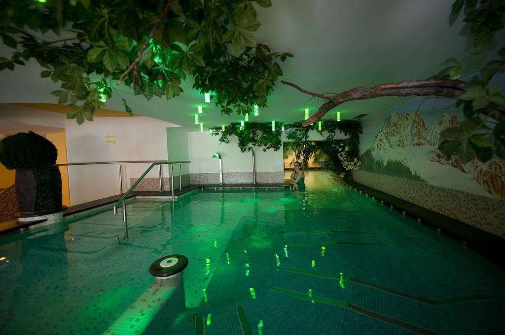 Family & Wellness Hotel Fontana Vigo di Fassa Εξωτερικό φωτογραφία