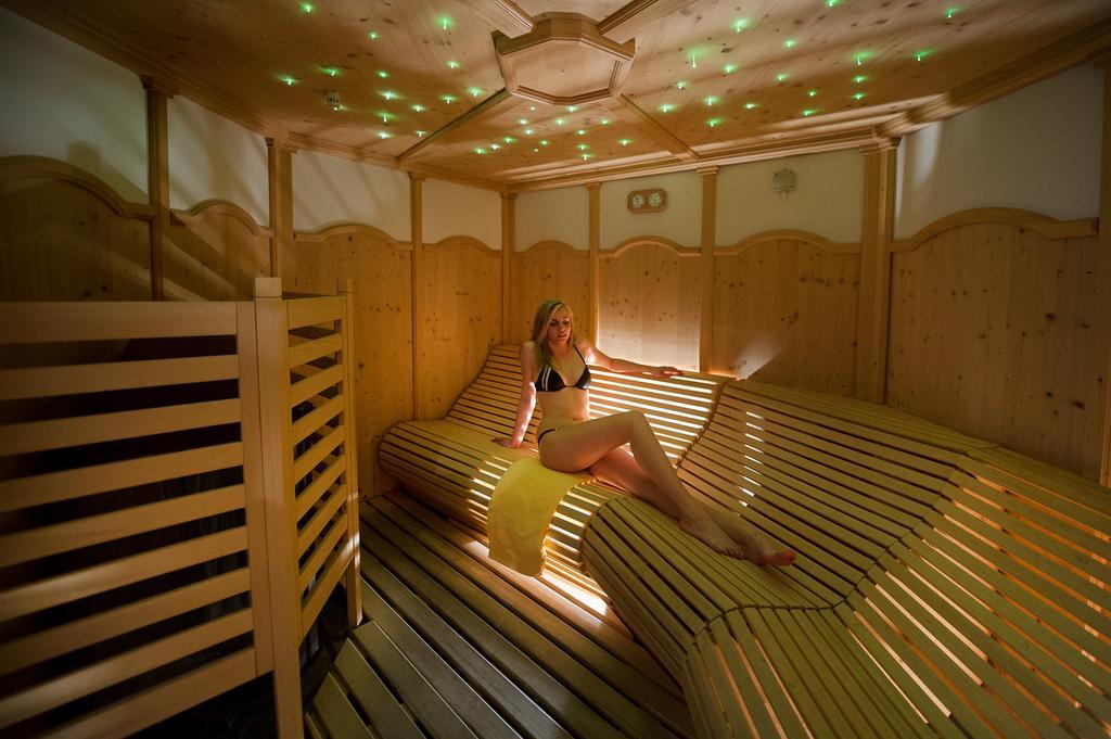 Family & Wellness Hotel Fontana Vigo di Fassa Εξωτερικό φωτογραφία