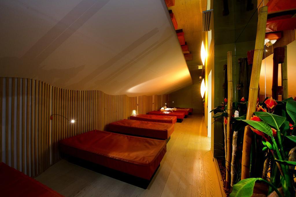 Family & Wellness Hotel Fontana Vigo di Fassa Εξωτερικό φωτογραφία