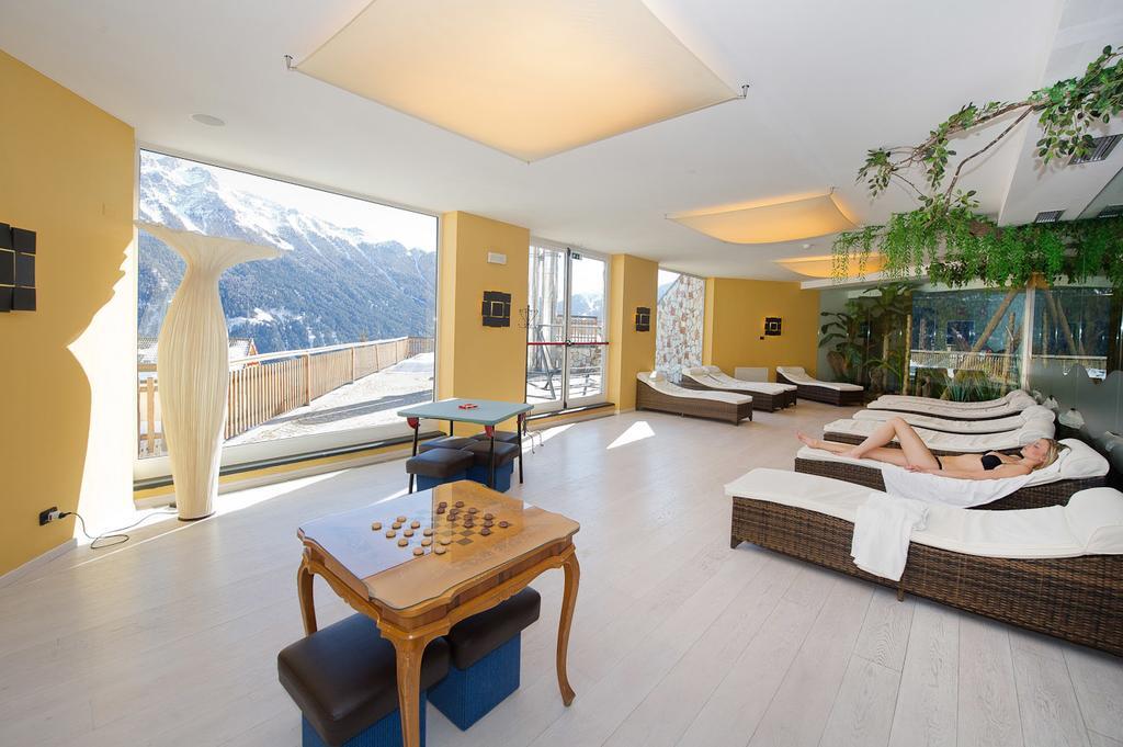 Family & Wellness Hotel Fontana Vigo di Fassa Εξωτερικό φωτογραφία